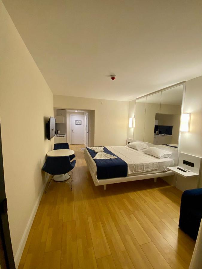 Aparthotel For Batumi Orbi City Cameră foto